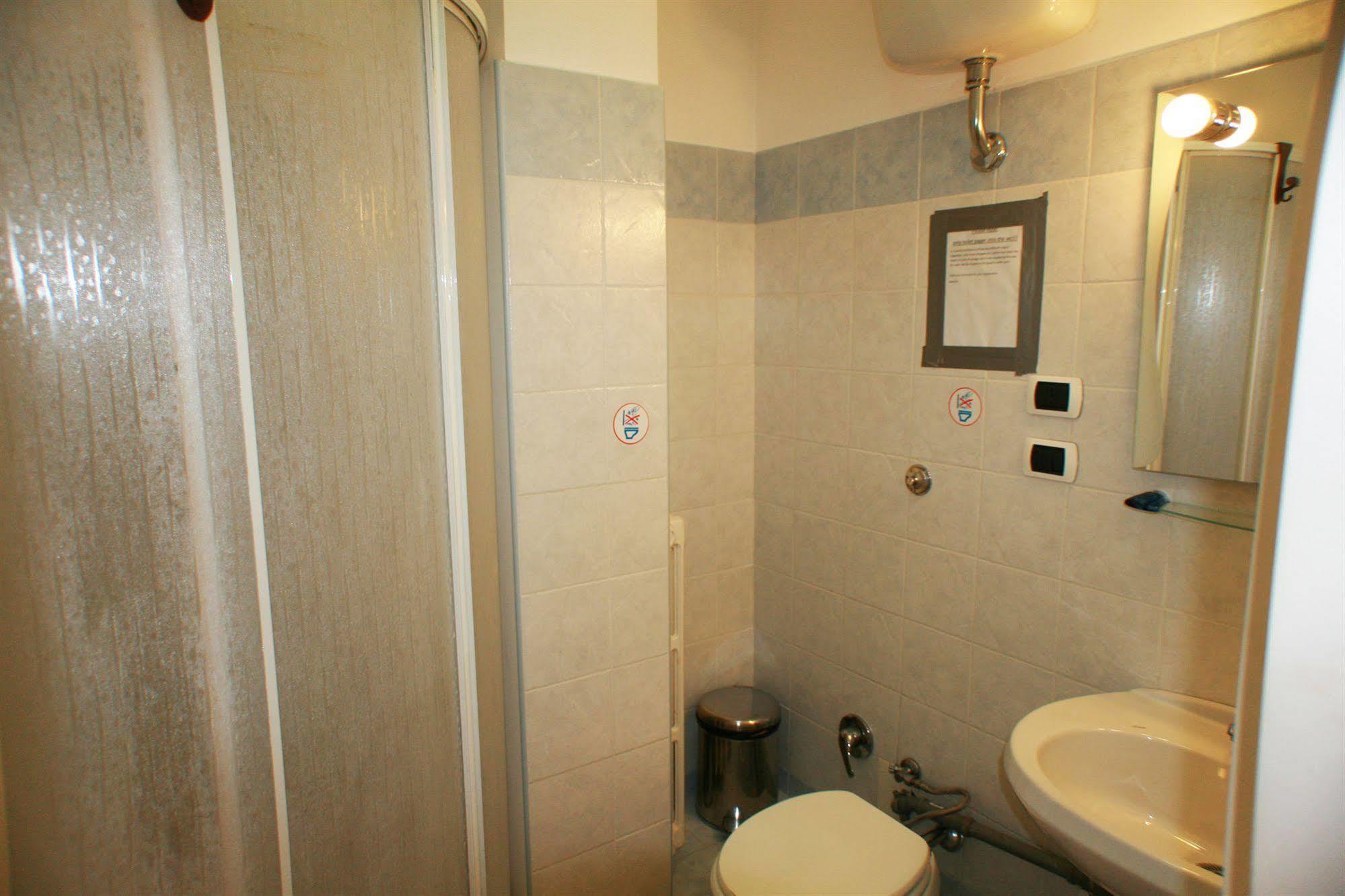 Macao Rooms โรม ภายนอก รูปภาพ